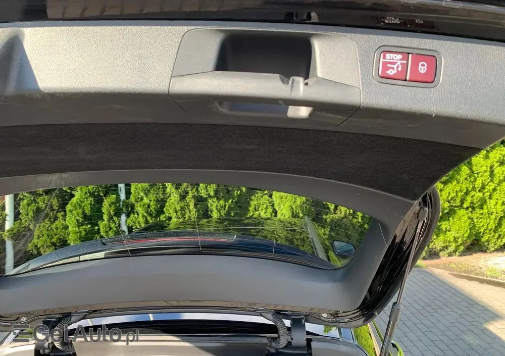 MERCEDES-BENZ Klasa E AMG 63 S 4Matic+ T 9G-TRONIC