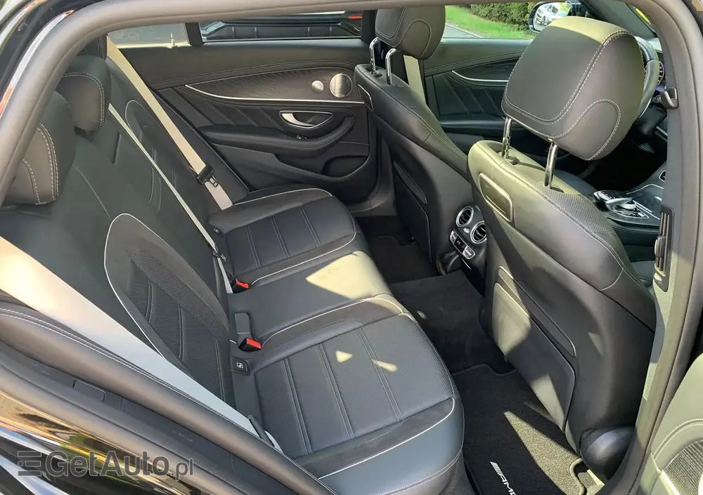 MERCEDES-BENZ Klasa E AMG 63 S 4Matic+ T 9G-TRONIC