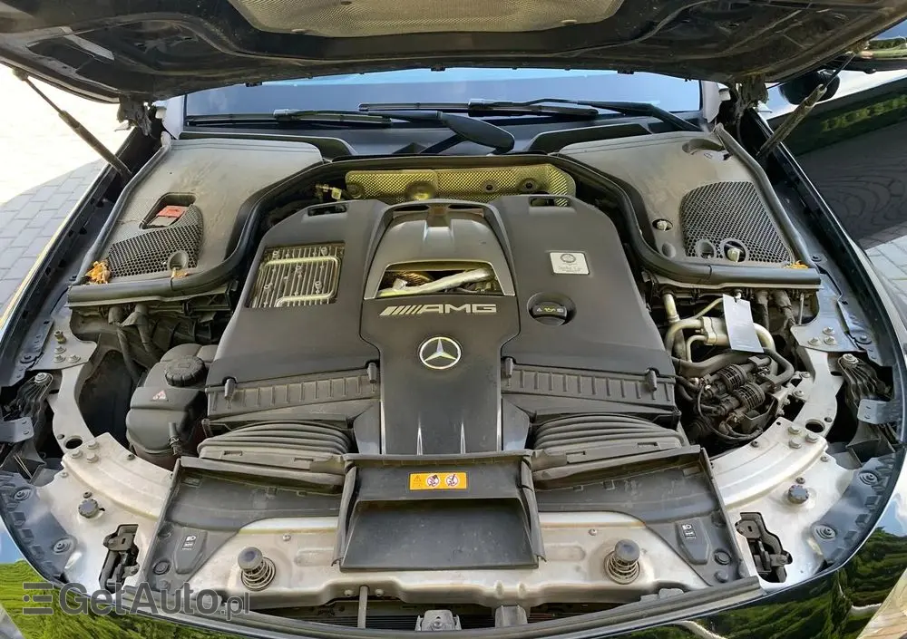 MERCEDES-BENZ Klasa E AMG 63 S 4Matic+ T 9G-TRONIC