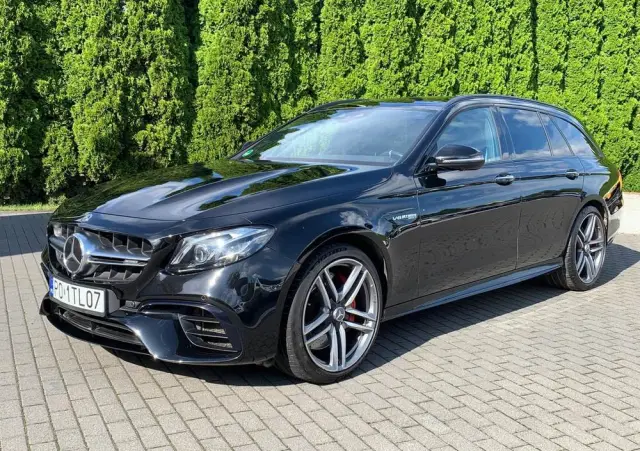 MERCEDES-BENZ Klasa E AMG 63 S 4Matic+ T 9G-TRONIC