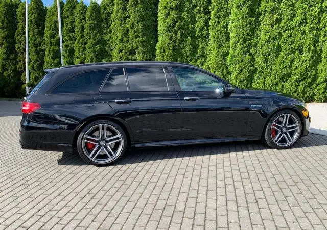 MERCEDES-BENZ Klasa E AMG 63 S 4Matic+ T 9G-TRONIC