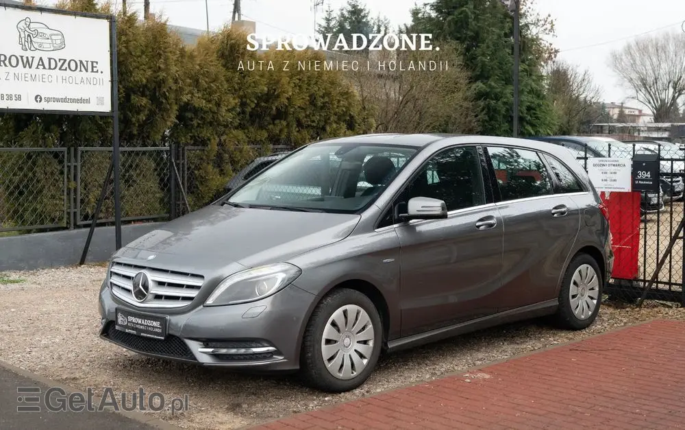 MERCEDES-BENZ Klasa B 180 BlueEFFICIENCY Edition