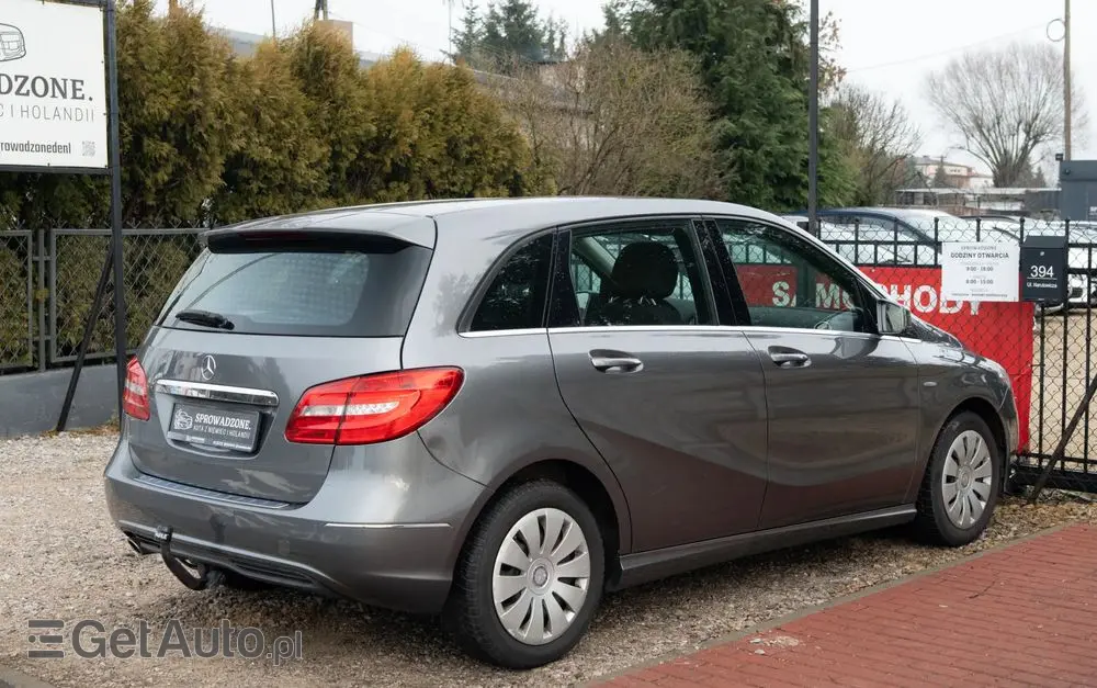 MERCEDES-BENZ Klasa B 180 BlueEFFICIENCY Edition