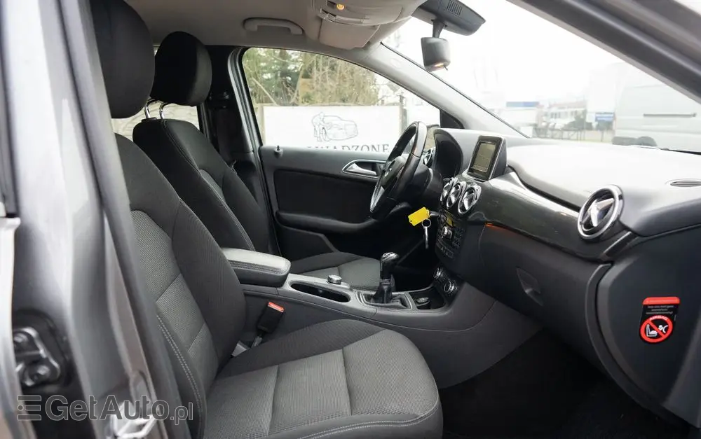 MERCEDES-BENZ Klasa B 180 BlueEFFICIENCY Edition