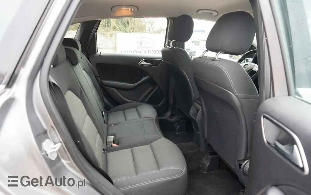 MERCEDES-BENZ Klasa B 180 BlueEFFICIENCY Edition
