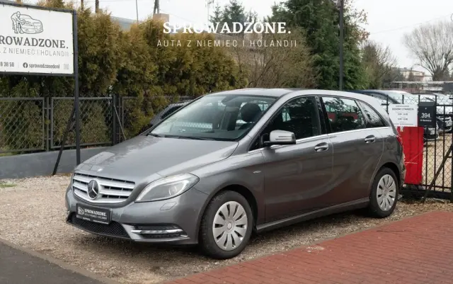 MERCEDES-BENZ Klasa B 180 BlueEFFICIENCY Edition