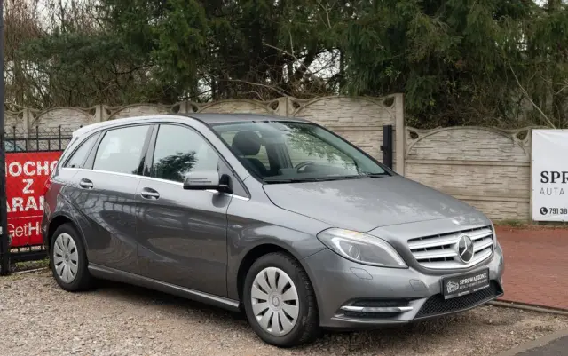 MERCEDES-BENZ Klasa B 180 BlueEFFICIENCY Edition