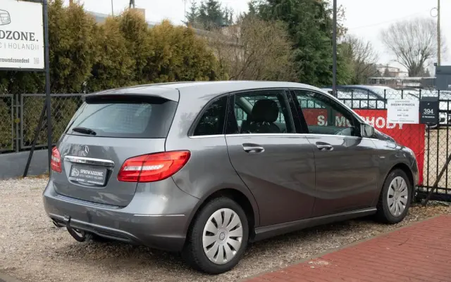 MERCEDES-BENZ Klasa B 180 BlueEFFICIENCY Edition