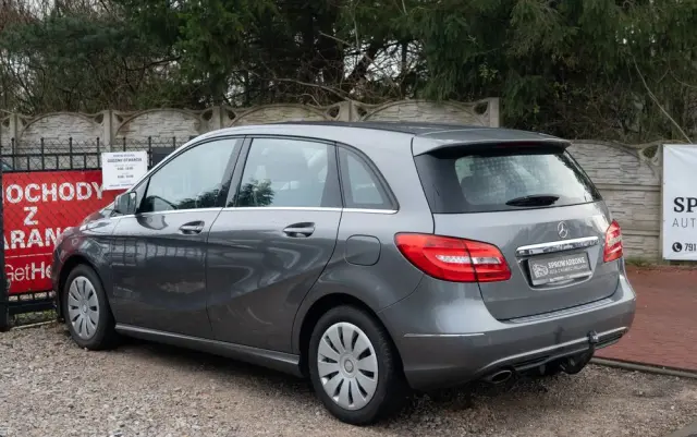 MERCEDES-BENZ Klasa B 180 BlueEFFICIENCY Edition