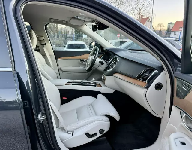 VOLVO XC 90 B5 D AWD Geartronic Inscription
