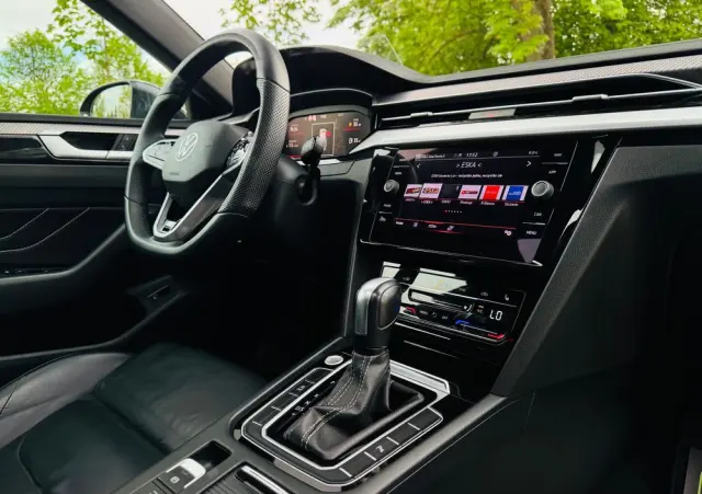 VOLKSWAGEN Arteon Shooting Brake 2.0 TSI OPF DSG R-Line