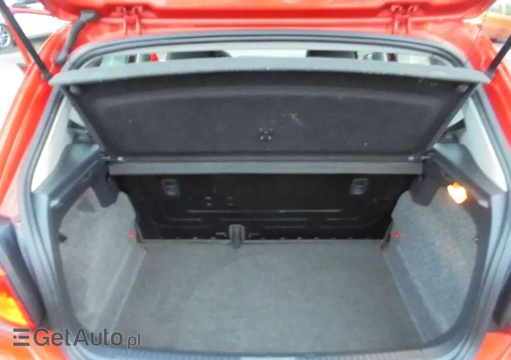 VOLKSWAGEN Polo 1.2 Team