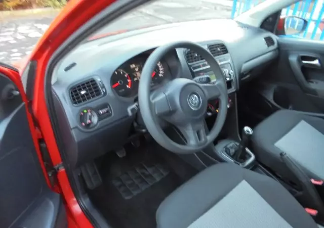 VOLKSWAGEN Polo 1.2 Team