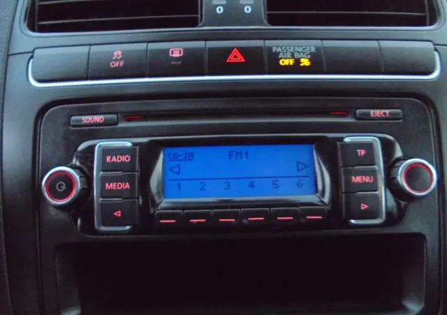 VOLKSWAGEN Polo 1.2 Team