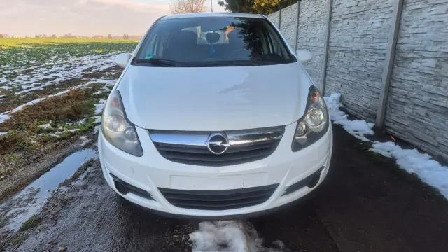 OPEL Corsa 111 LAT