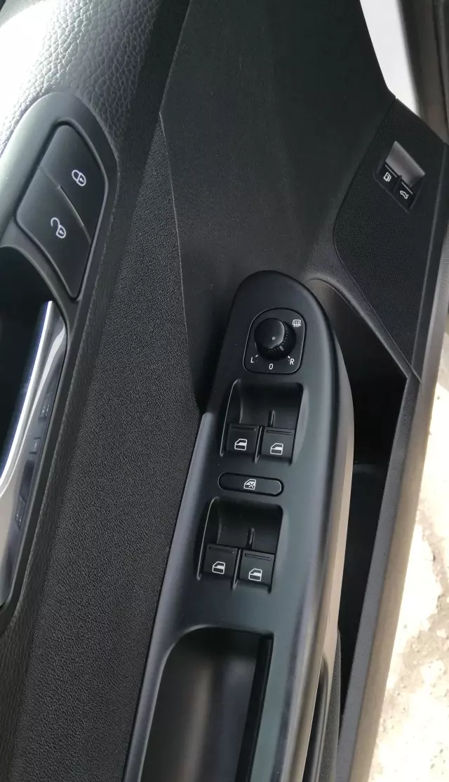 VOLKSWAGEN Passat 2.0 TSI (200 KM)