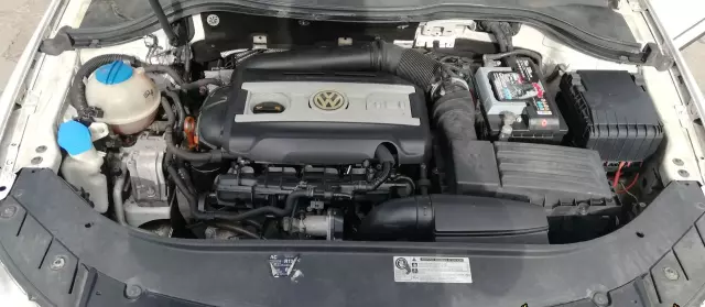 VOLKSWAGEN Passat 2.0 TSI (200 KM)