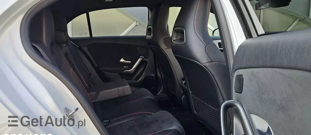 MERCEDES-BENZ Klasa A 250 AMG Line 7G-DCT