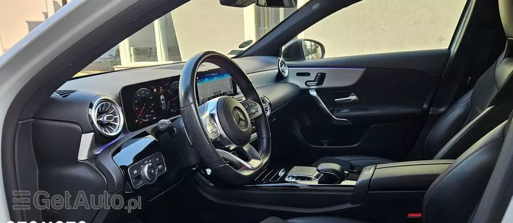 MERCEDES-BENZ Klasa A 250 AMG Line 7G-DCT