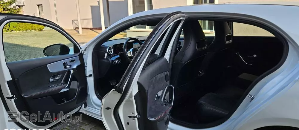 MERCEDES-BENZ Klasa A 250 AMG Line 7G-DCT