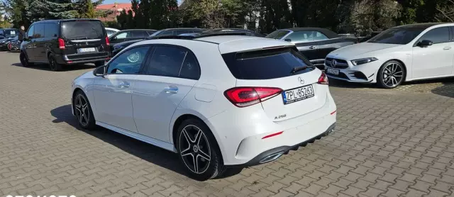 MERCEDES-BENZ Klasa A 250 AMG Line 7G-DCT