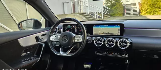MERCEDES-BENZ Klasa A 250 AMG Line 7G-DCT