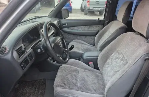 MAZDA B2500 