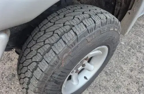 MAZDA B2500 