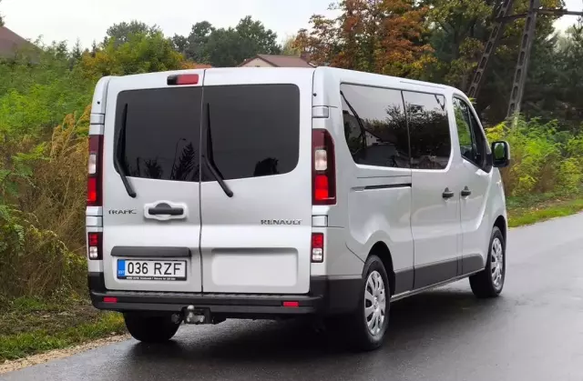 RENAULT Trafic 