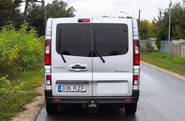 RENAULT Trafic 