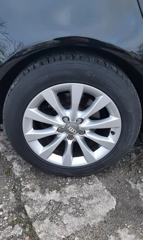 AUDI A6 Limousine 2.0 TDI DPF