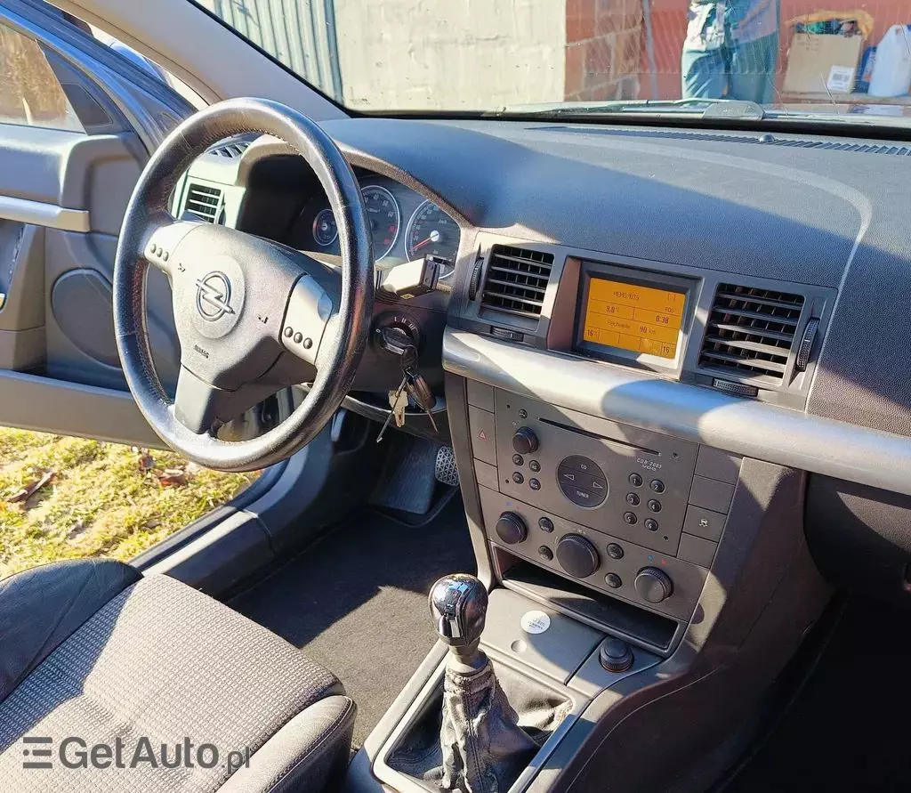 OPEL Vectra 2.2i 16V DIRECT (155 KM)
