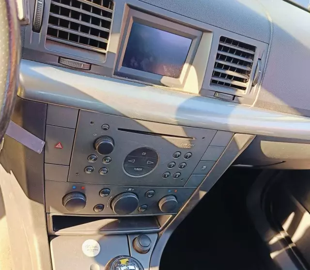 OPEL Vectra 2.2i 16V DIRECT (155 KM)