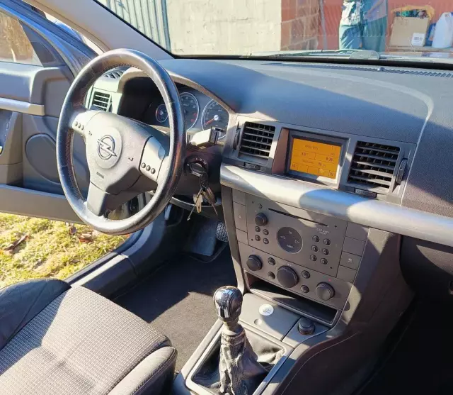 OPEL Vectra 2.2i 16V DIRECT (155 KM)