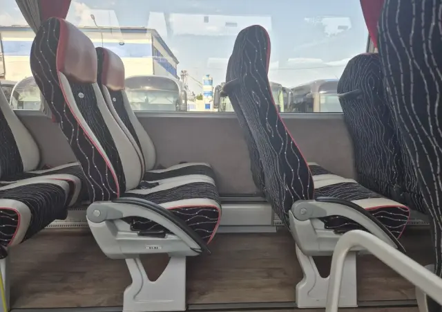 VAN HOOL EX16 / SPROWADZONY Z FRANCJI / 65 MIEJSC / EURO 6 / 146 000 KM 