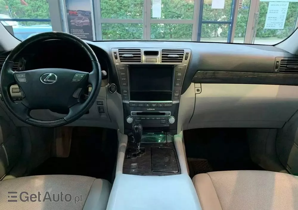 LEXUS LS 460 AWD