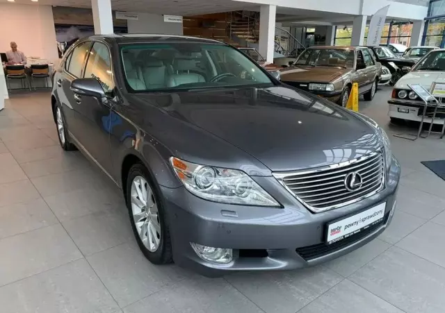 LEXUS LS 460 AWD