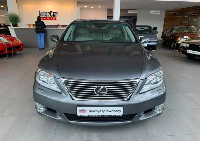 LEXUS LS 460 AWD