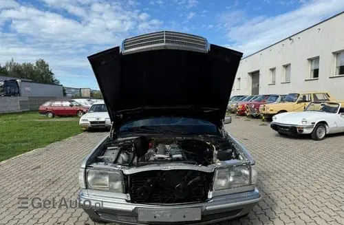 MERCEDES-BENZ W126 