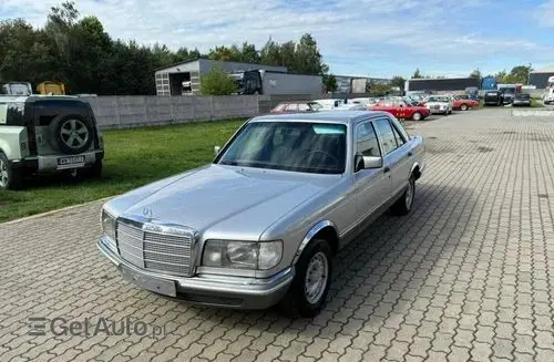 MERCEDES-BENZ W126 