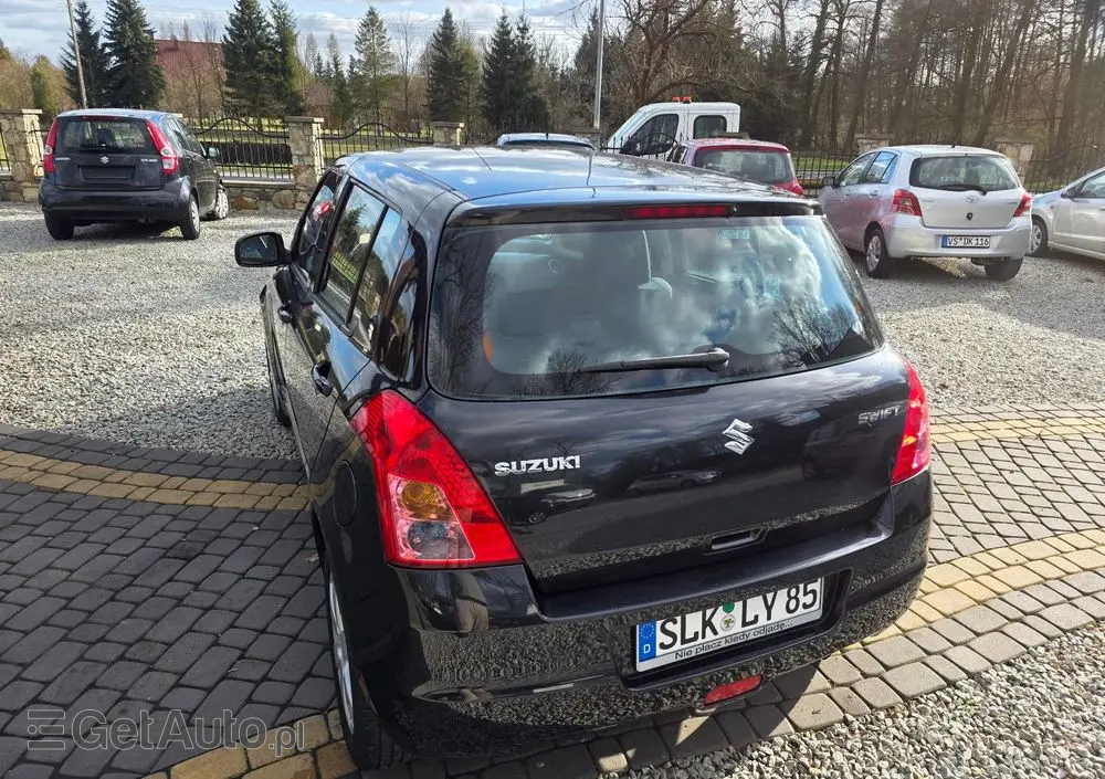 SUZUKI Swift 1.3 Club dance