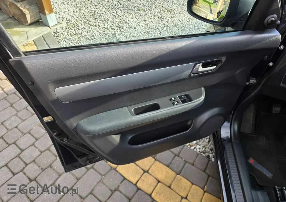 SUZUKI Swift 1.3 Club dance