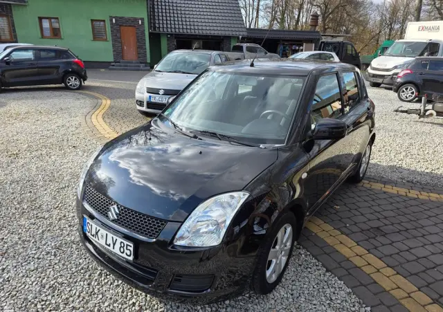 SUZUKI Swift 1.3 Club dance