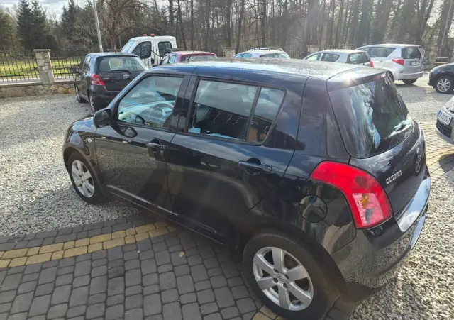 SUZUKI Swift 1.3 Club dance