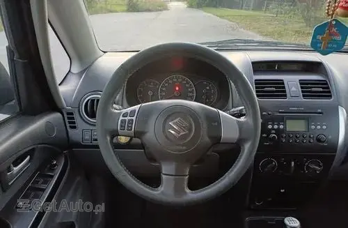 SUZUKI SX4 