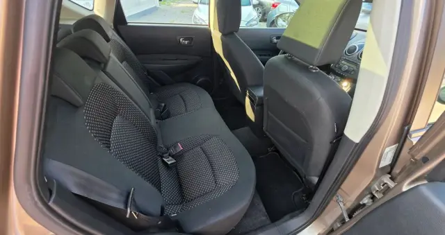 NISSAN Qashqai 2.0 Tekna Pack
