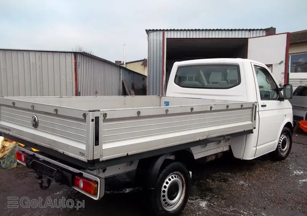 VOLKSWAGEN Transporter T5 