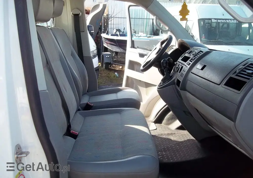 VOLKSWAGEN Transporter T5 