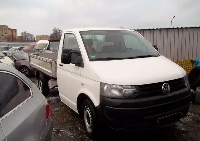VOLKSWAGEN Transporter T5 