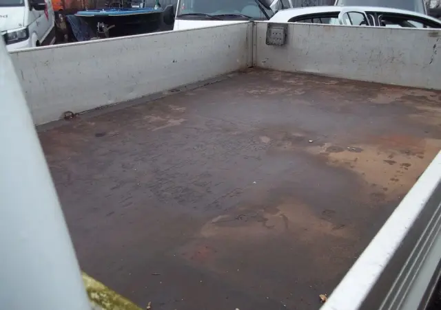 VOLKSWAGEN Transporter T5 